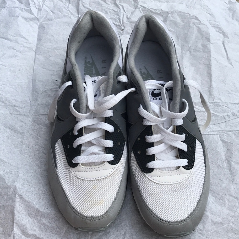 Grey and white nike air max light size 8.5 - Picture 2 of 6